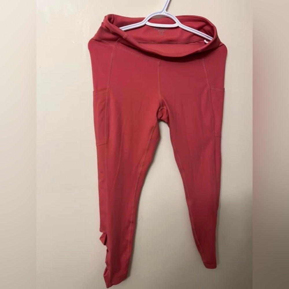 Leggings News